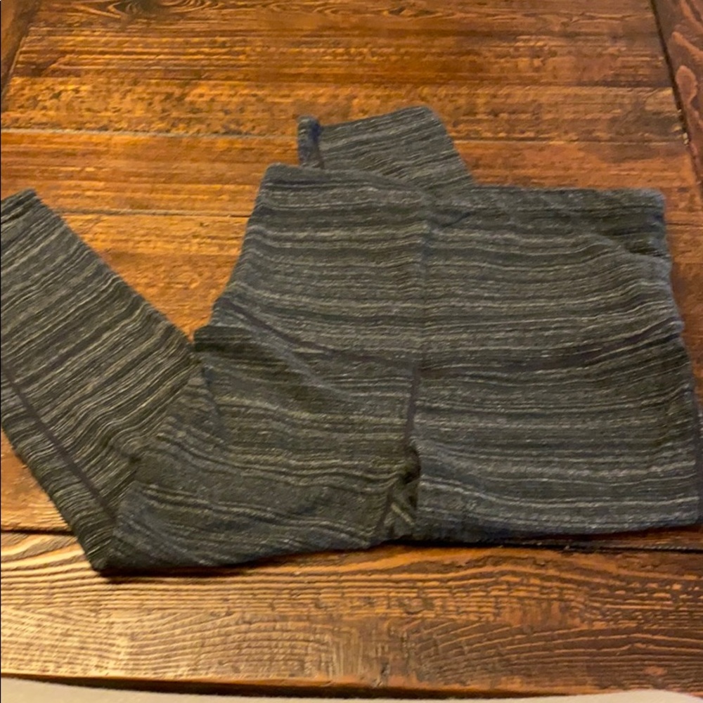GAP maternity Capri leggings